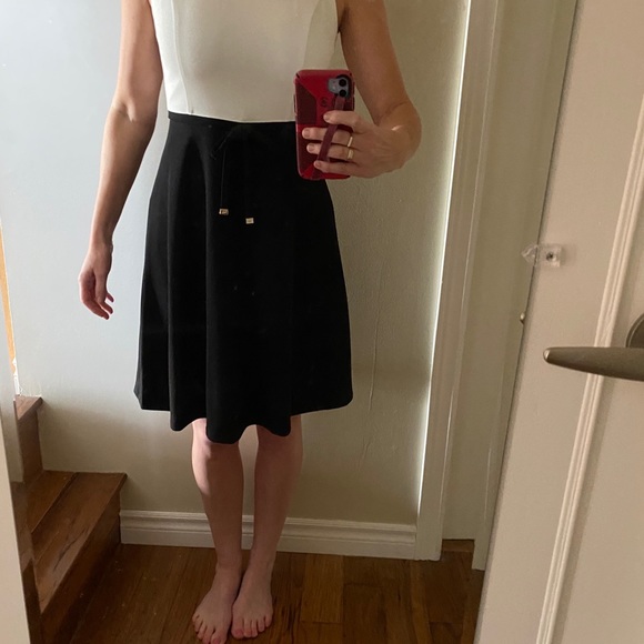 BRAND NEW BLACK AND WHITE TOMMY DRESS! - Picture 9 of 9